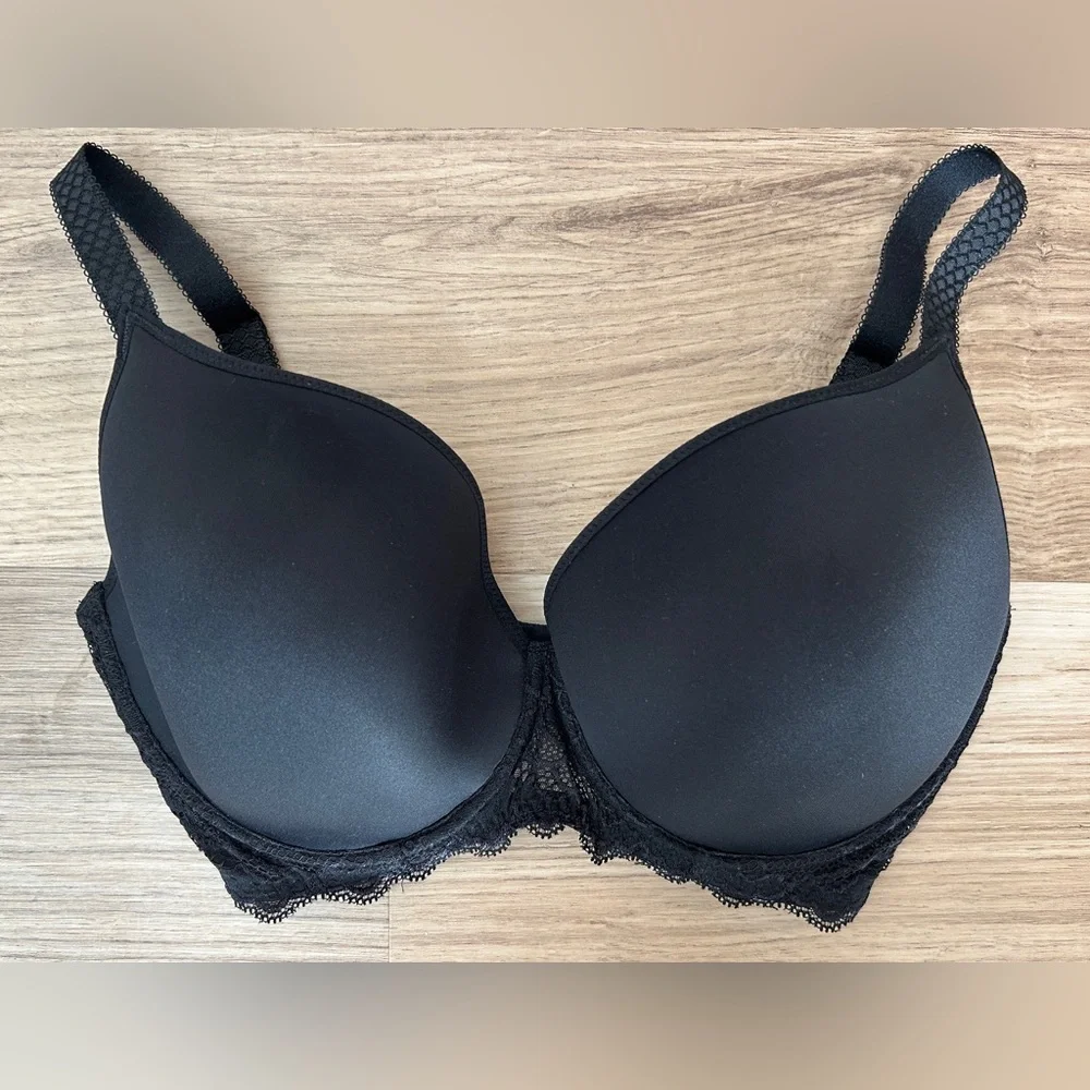 Simone Perele Caresse 3D Plunge Lace Underwire Bra Black 30G (65G EUR)